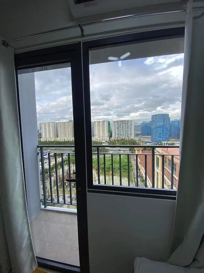 Shore 2 Tower 2 Staycation Pasay Aparthotel